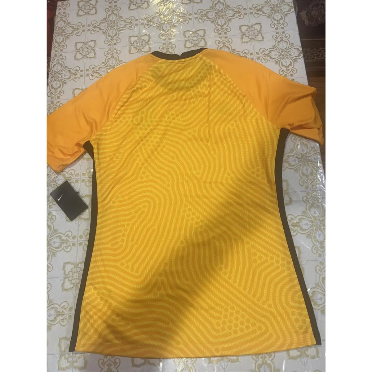 Nike clothing - Nike - CD8321-719 - Bright Gold / Yellow (UPC: 0193654181765) 20