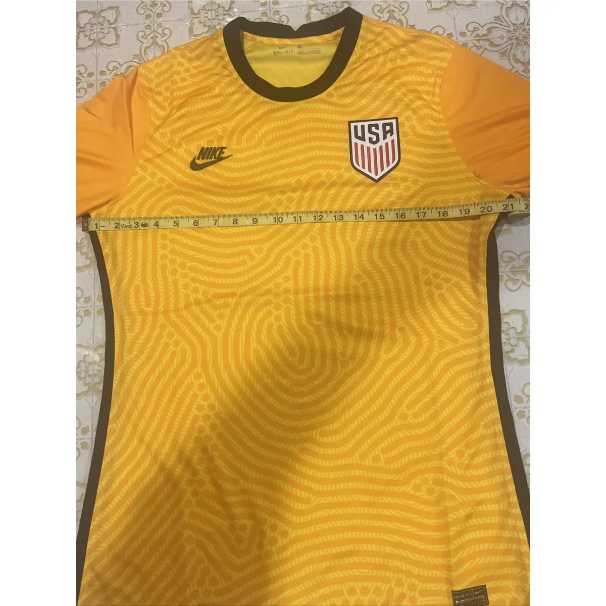 Nike clothing - Nike - CD8321-719 - Bright Gold / Yellow (UPC: 0193654181765) 21