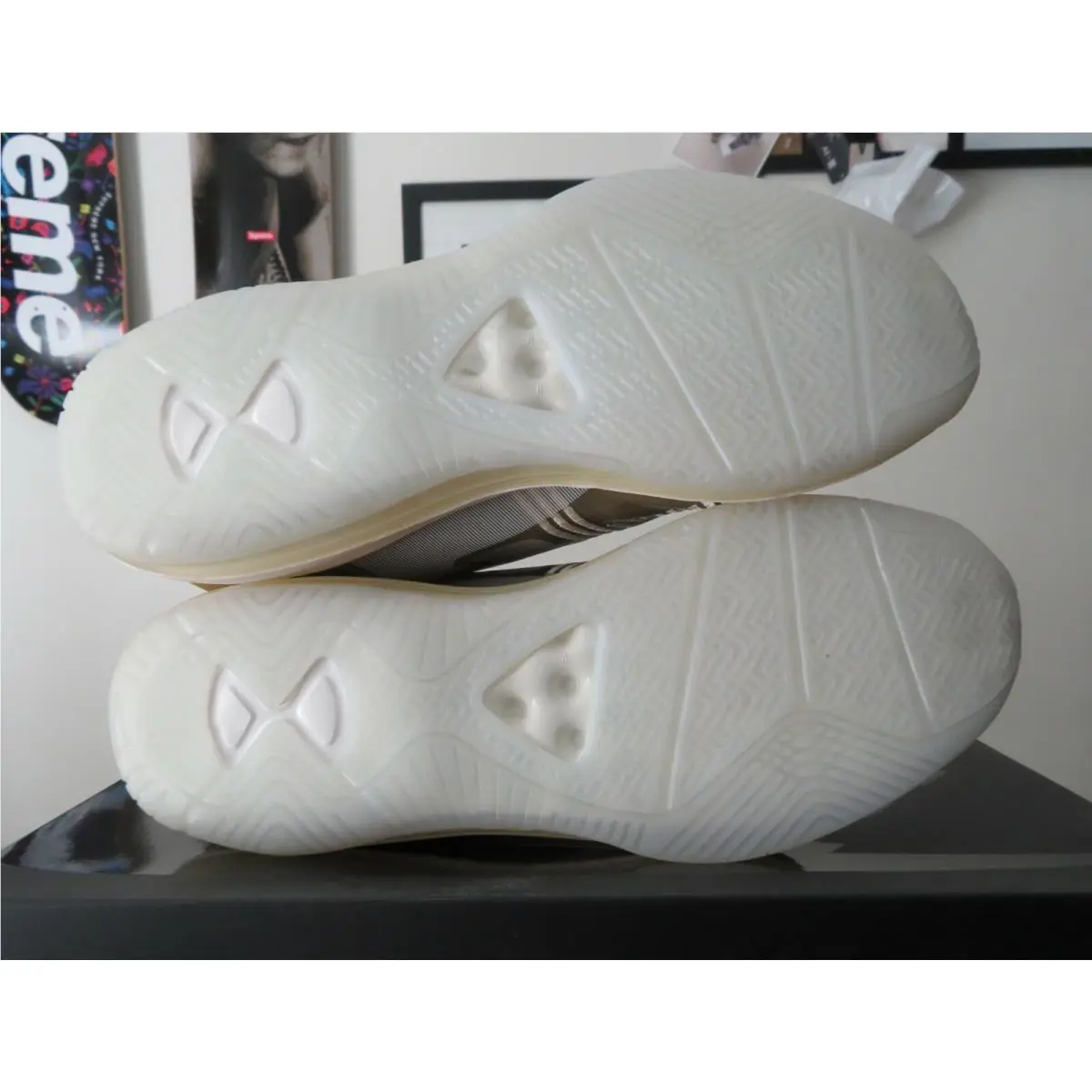Nike shoes - Lebron x John Elliot - Lebron John Elliot - Parachute Beige 5