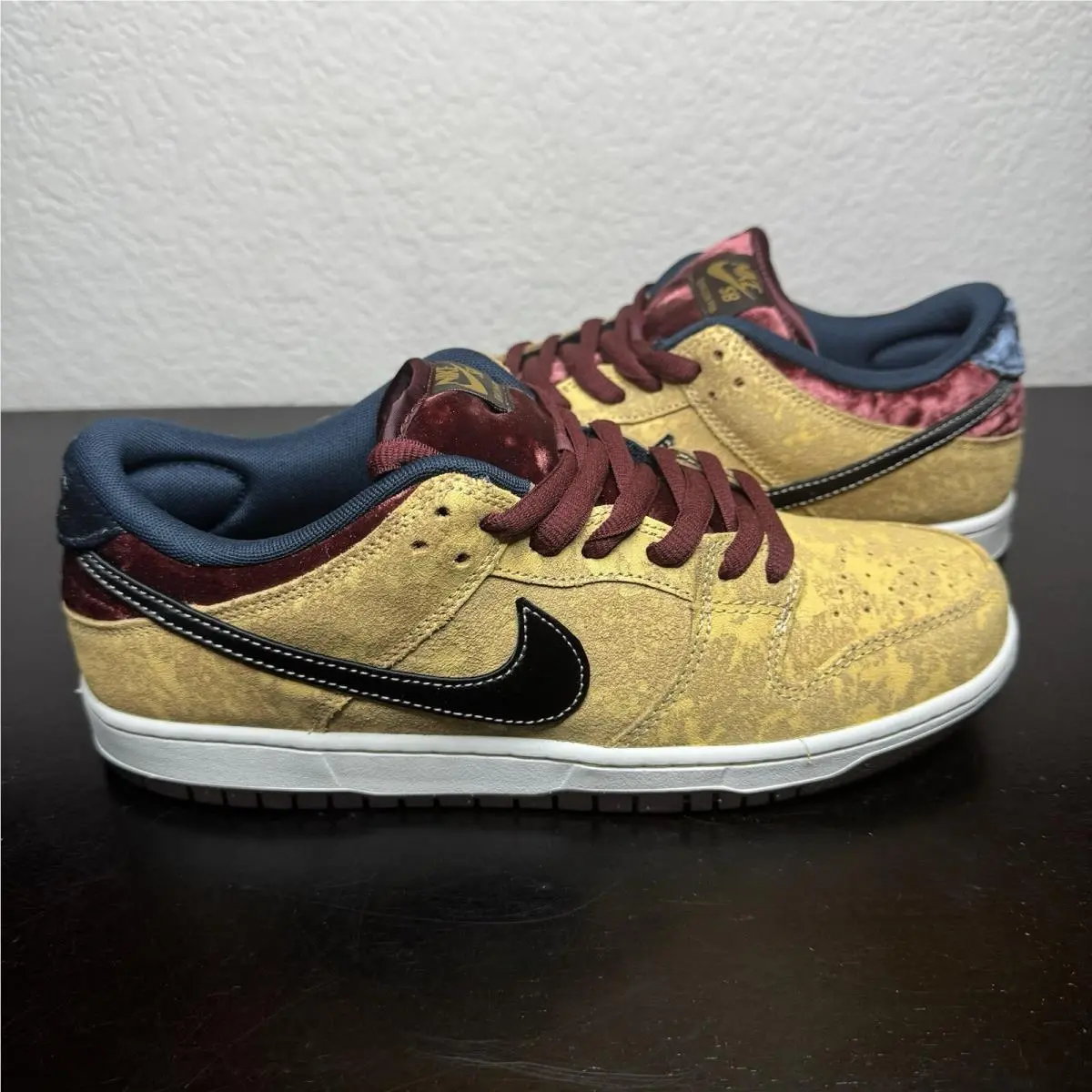 Nike shoes - Nike SB Dunk - Dunk - Celestrial Gold 1
