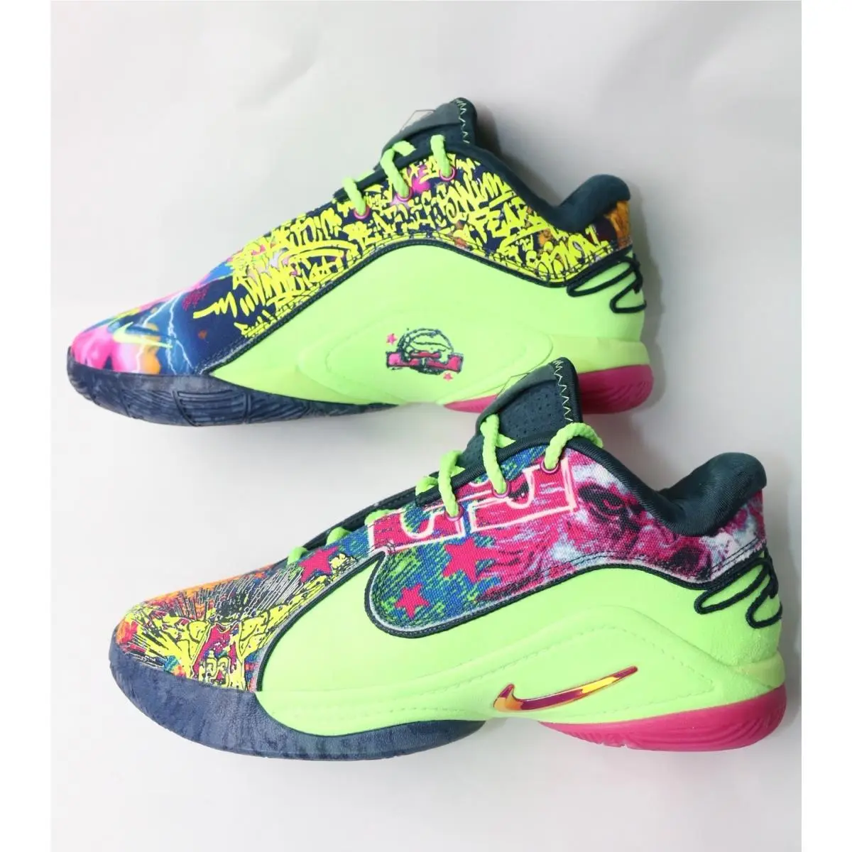Nike shoes - Nike LeBron XXII 22 BW - HV8451-400 - Multicolor, code: Blustery / Fireberry-Ghost Green 9