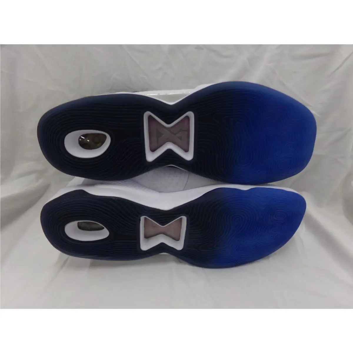 Nike shoes - PG 5 - White, Blue, Black 4