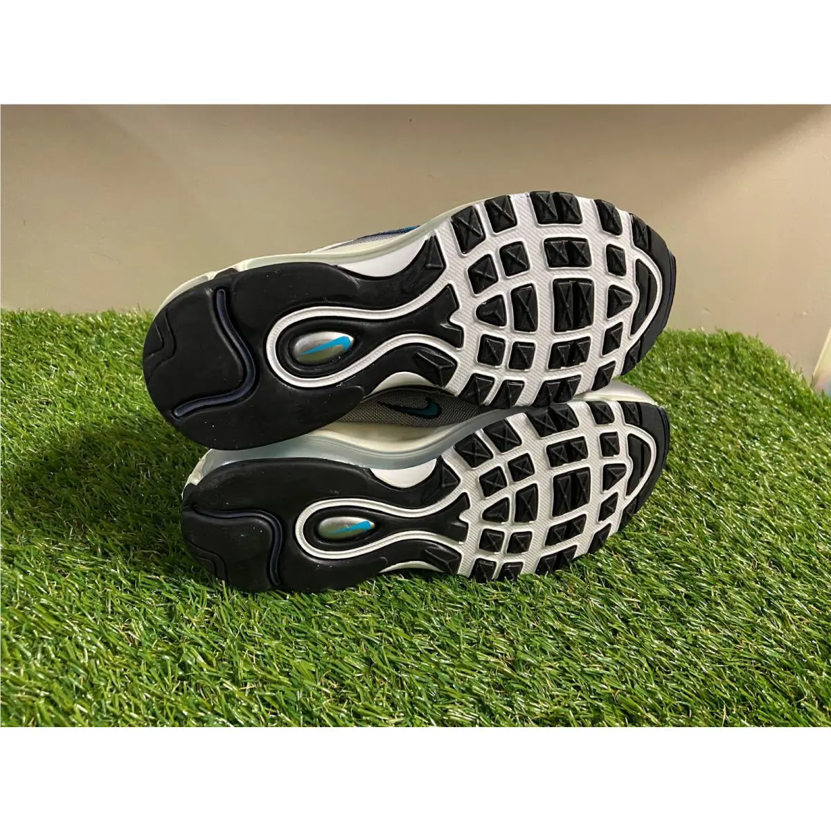 Nike shoes - Silver 8