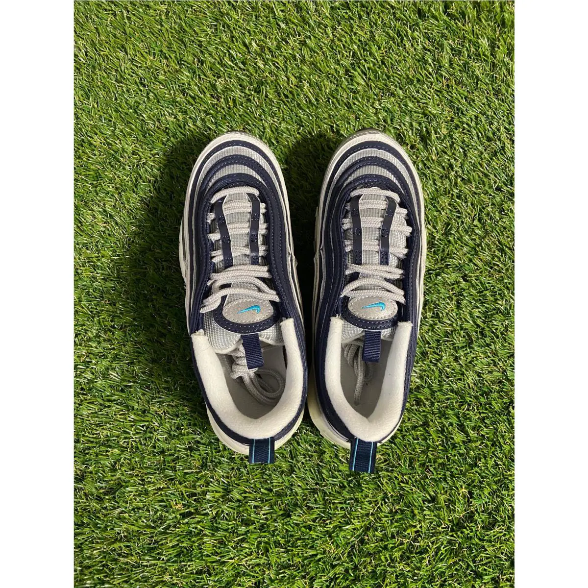 Nike shoes - Silver 7