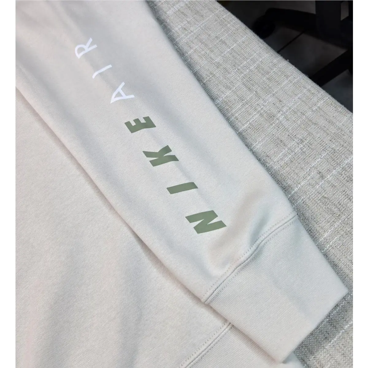 Nike clothing - Beige Green 2