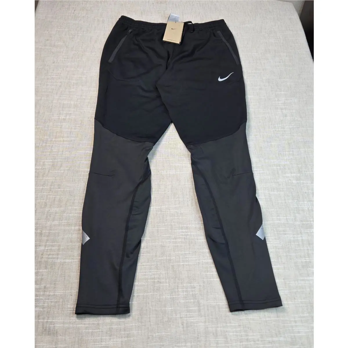 Nike clothing - NIKE Run Division Elite Running Pants Therma-FIT - DV9274-010 - Black Silver 0