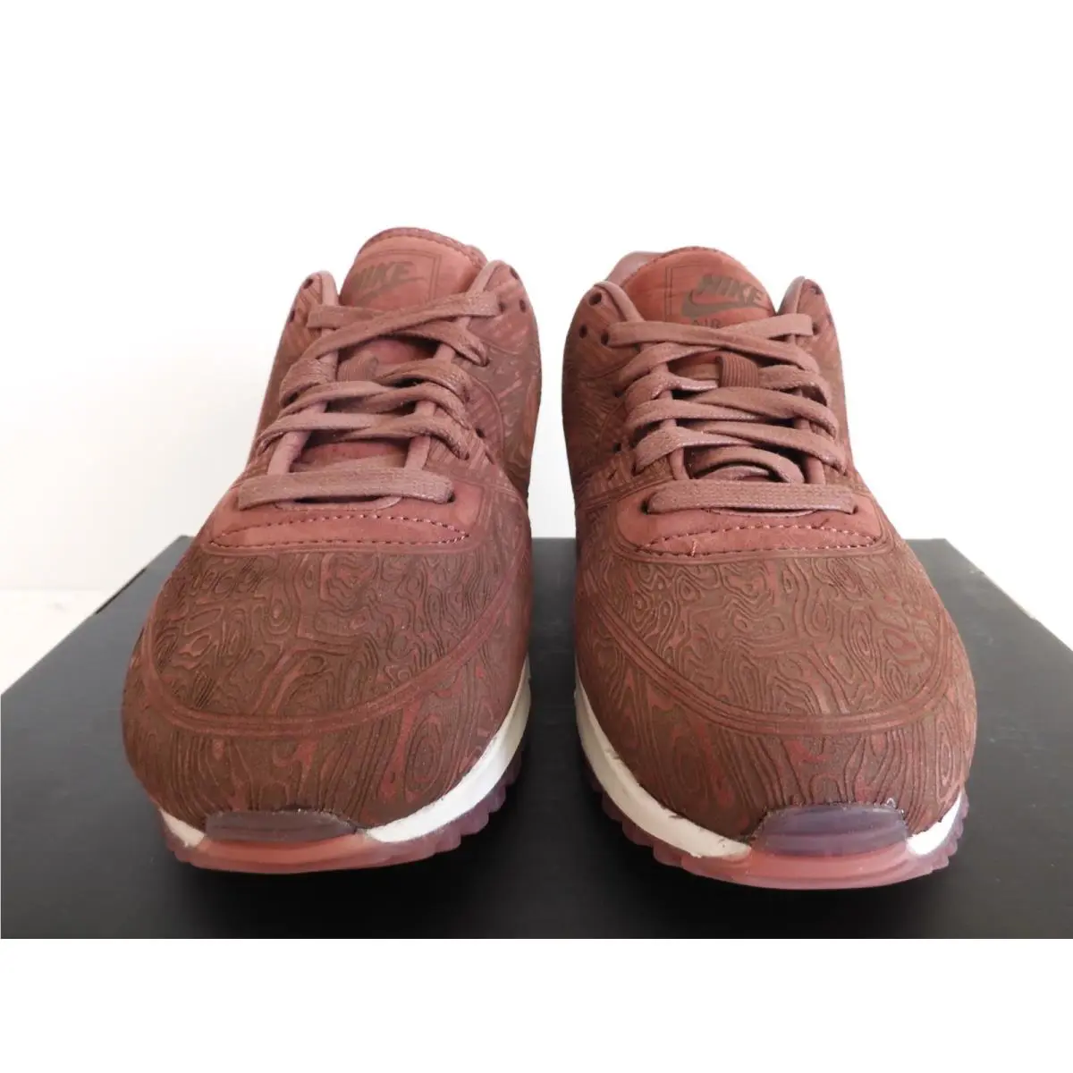 Nike shoes - Nike Air Max 90 - Air Max - Brown (UPC: 195244308743) 1
