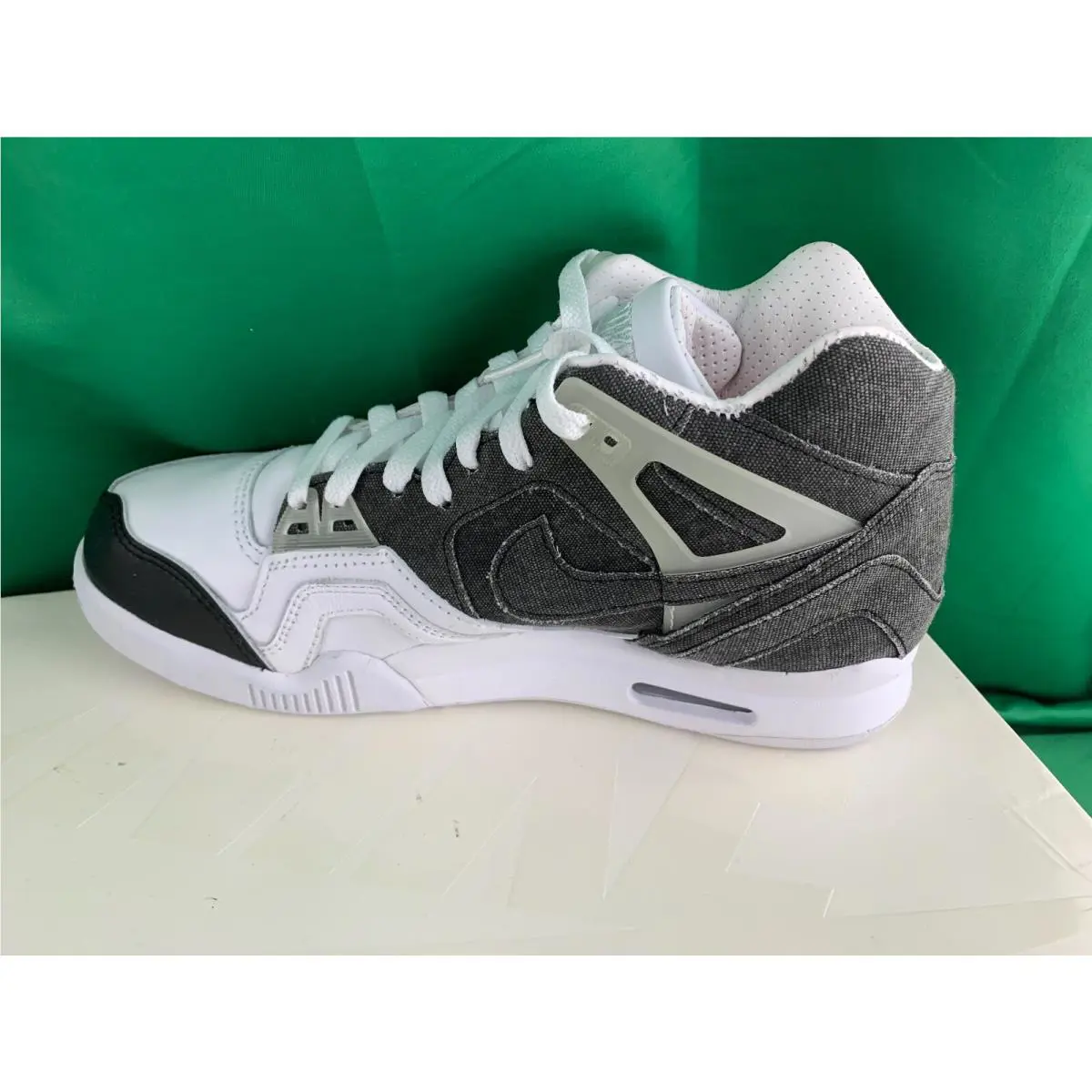 Nike shoes - Nike Air Tech Challenge II - White 1