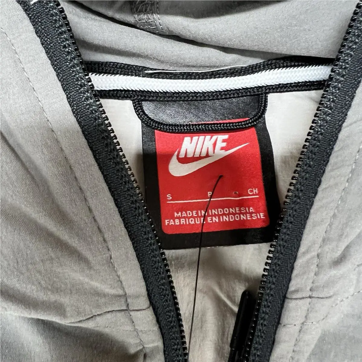Nike clothing - HM7151 014 - HM7151 014 - Grey 1