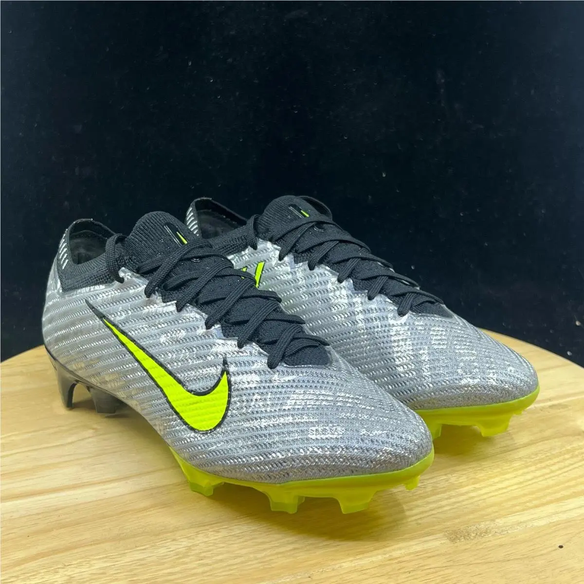 Nike shoes - Silver 6