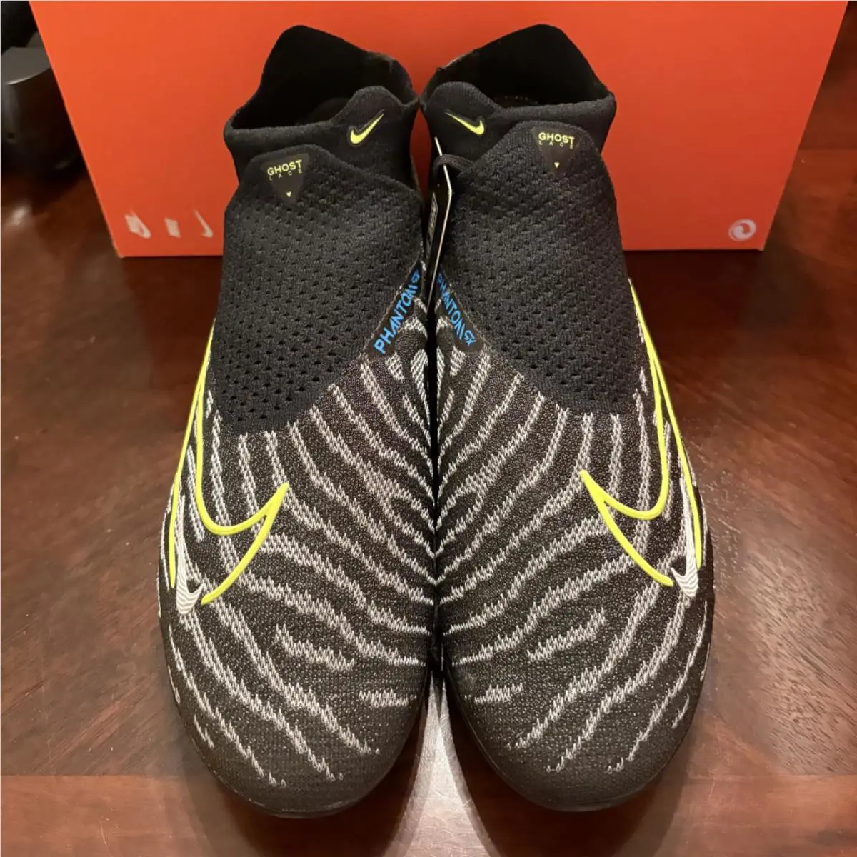 Nike shoes  - Black 0