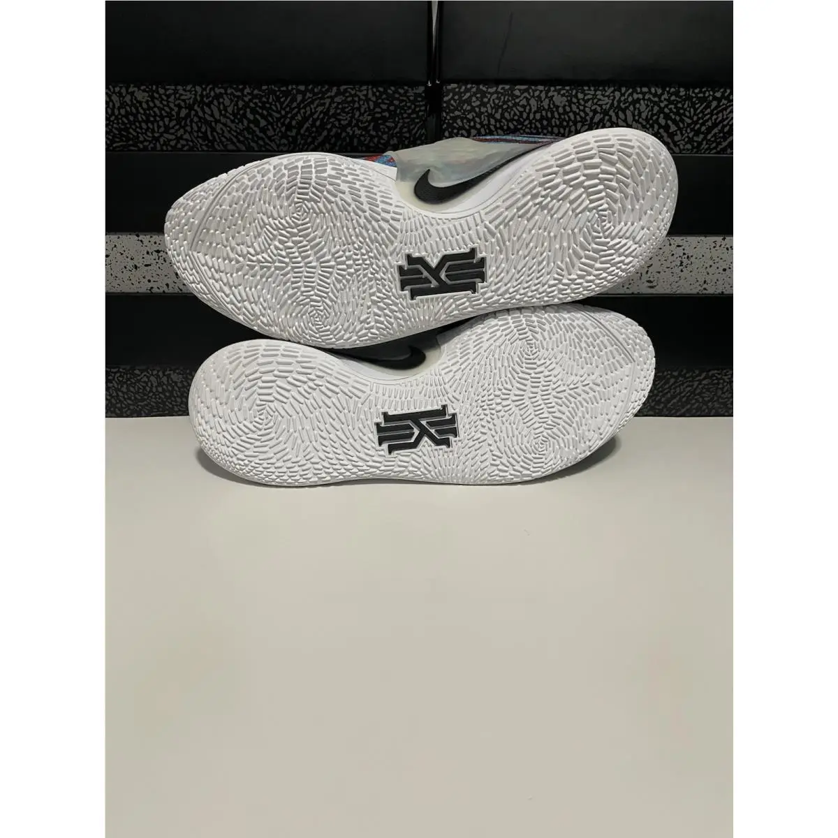 Nike shoes - Nike Kyrie Low 2 - Kyrie Low - AV6337-400 - Light Aqua/Black-White (UPC: 0193151637109) 3