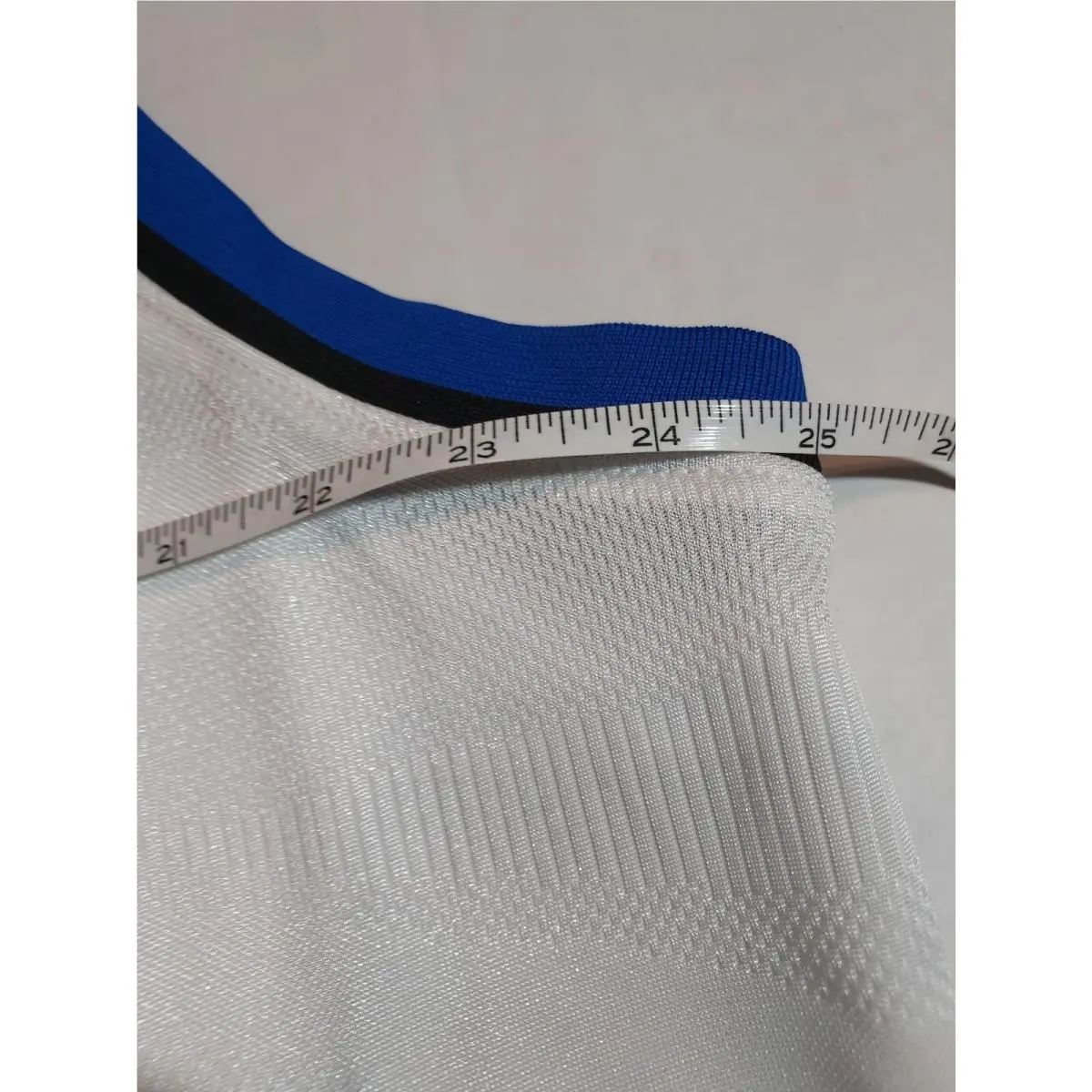 Nike clothing - DA5991-100 - DA5991-100 - White/Metallic Copper (UPC: 195242160282) 3