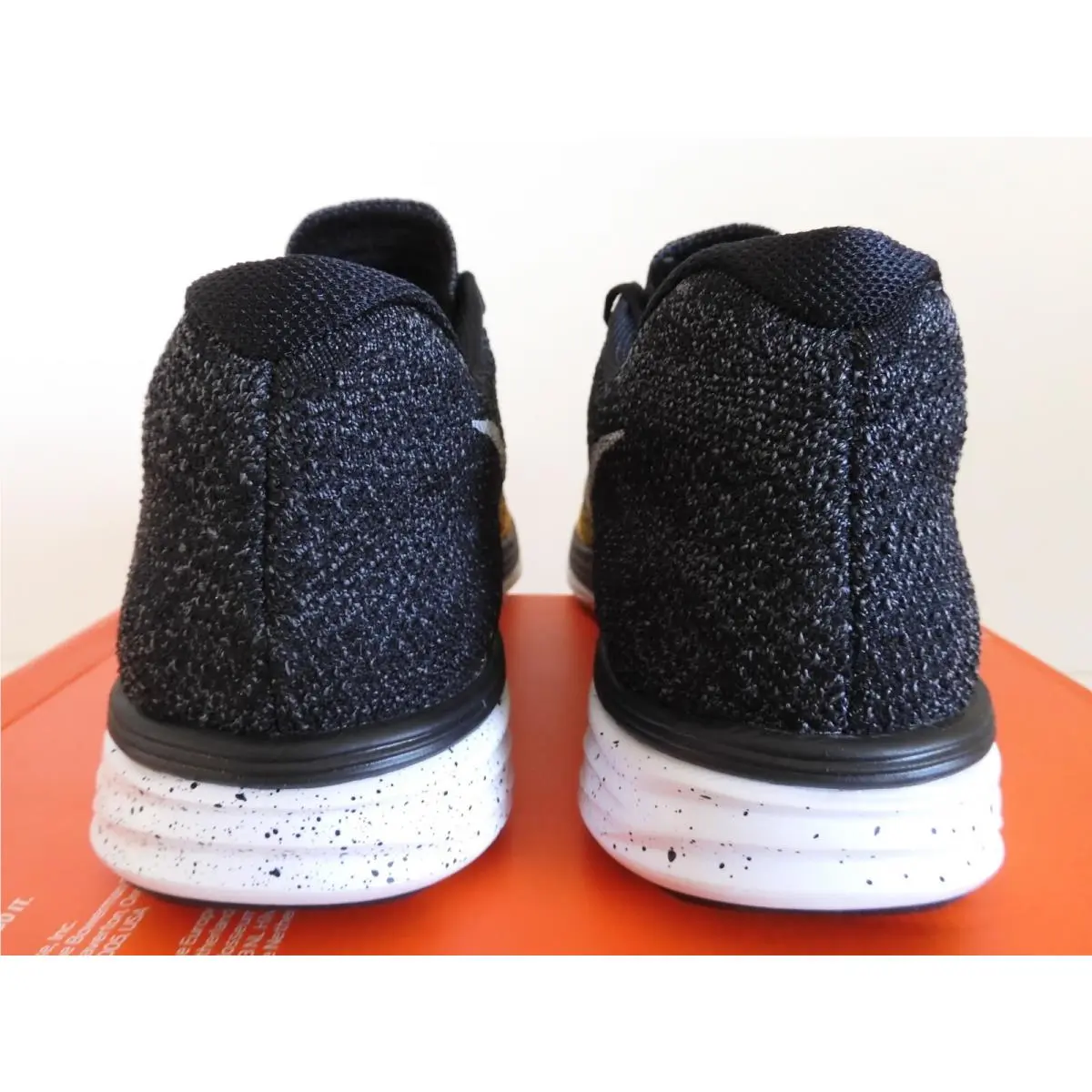 Nike shoes - Nike Flyknit Lunar - Flyknit Lunar - Black (UPC: 091204457462) 2
