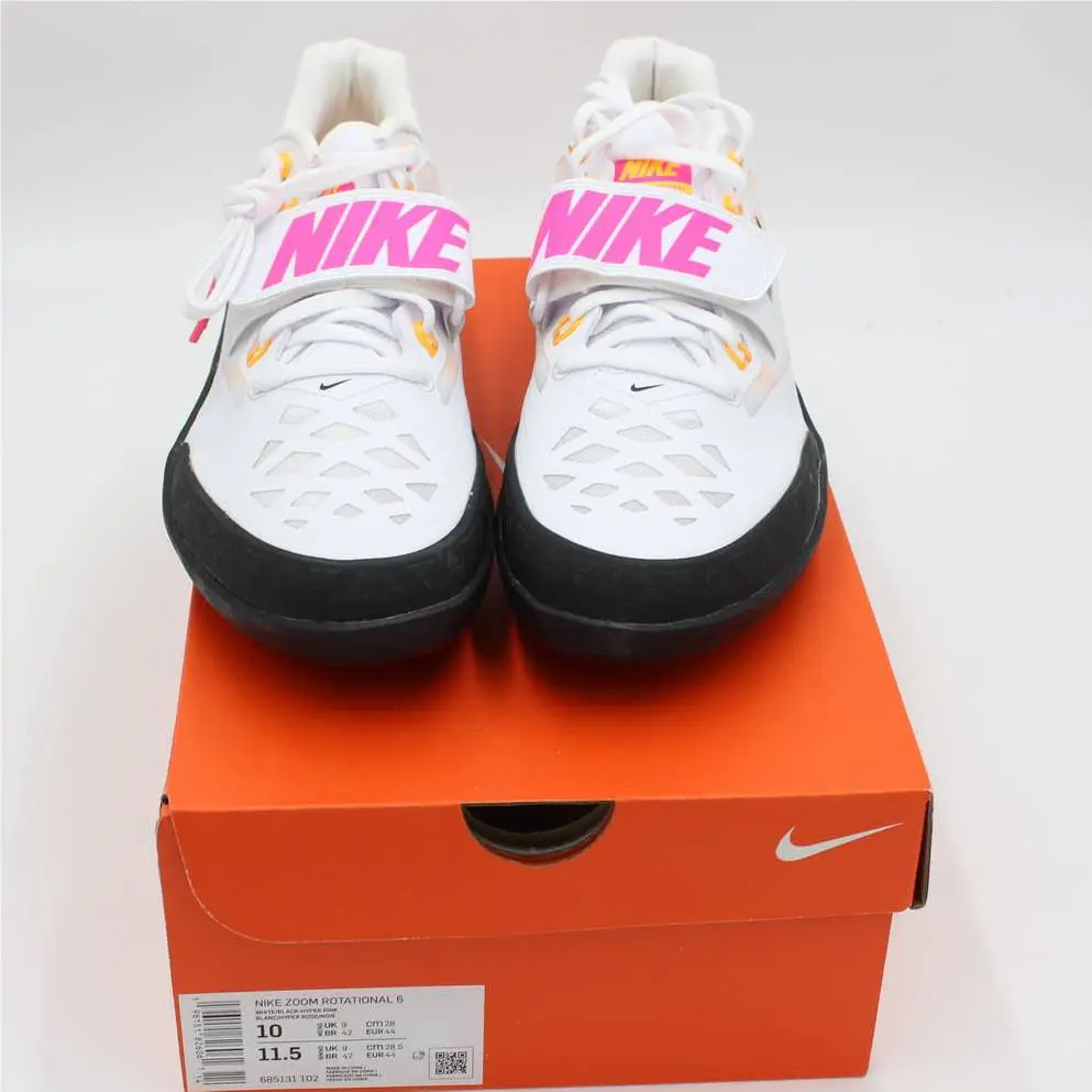 Nike shoes - White (UPC: 196151826061) 1
