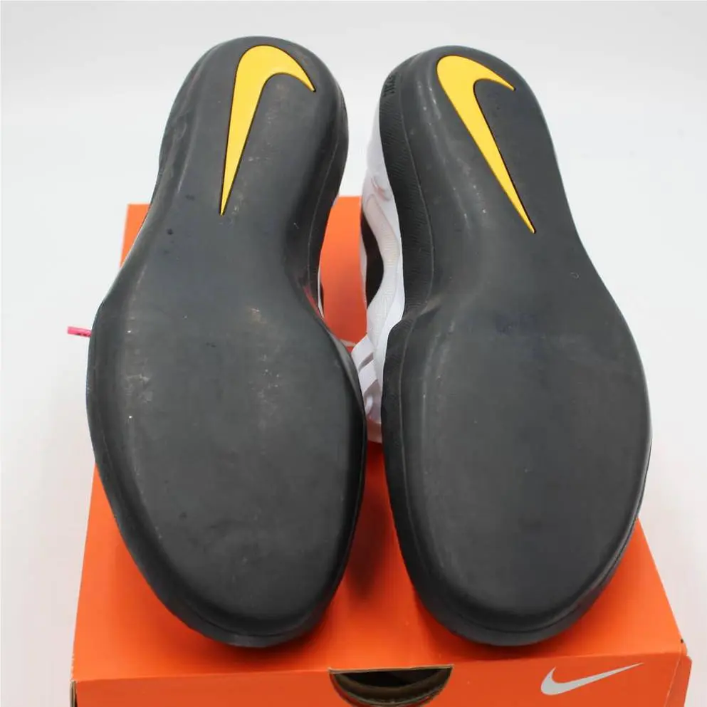 Nike shoes - White (UPC: 196151826061) 2