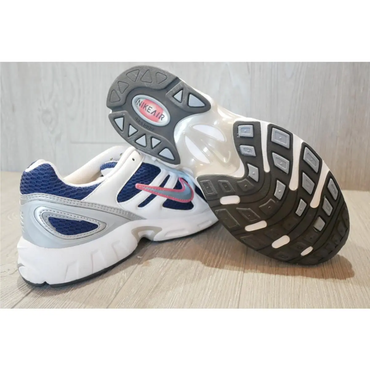 Nike shoes - Multicolor 4