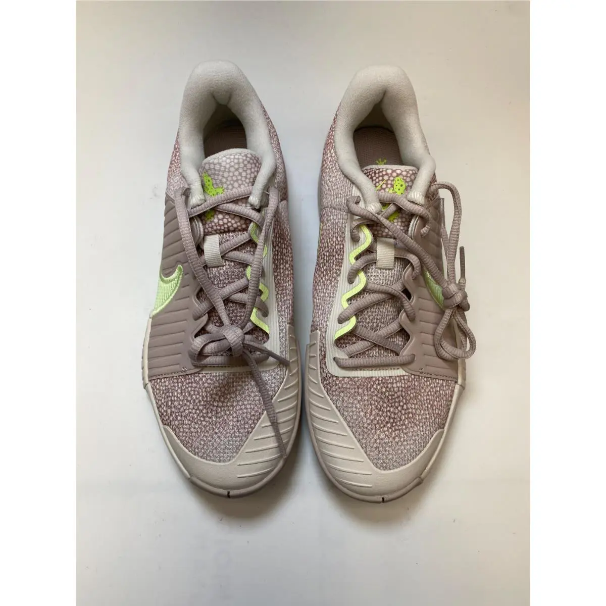 Nike shoes - White 1