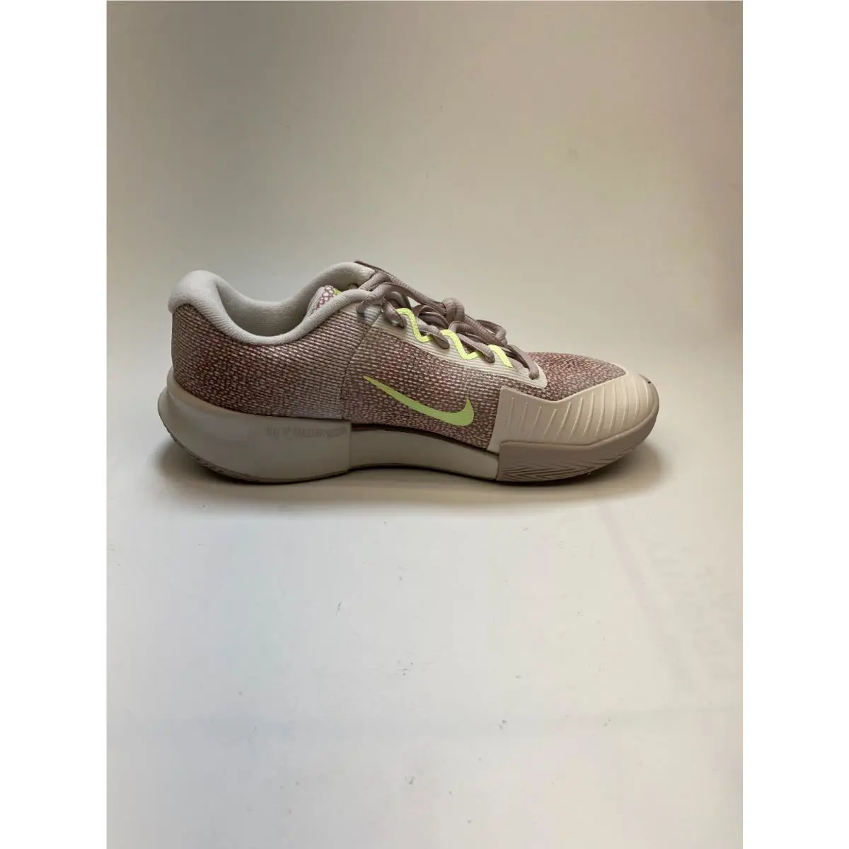 Nike shoes - White 3