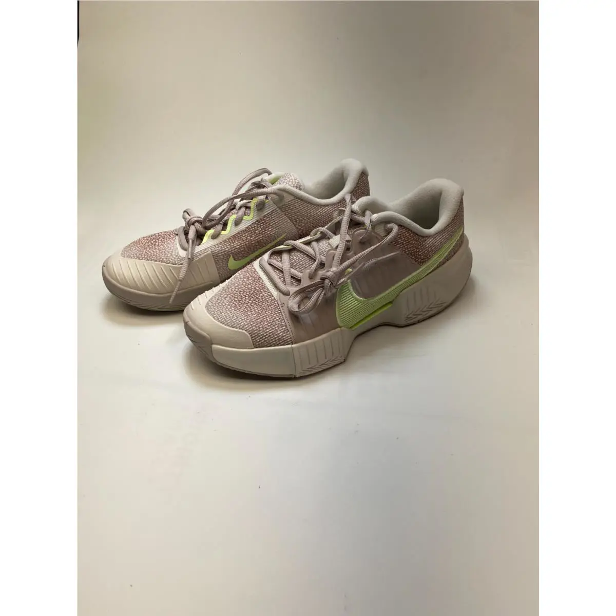 Nike shoes - White 5
