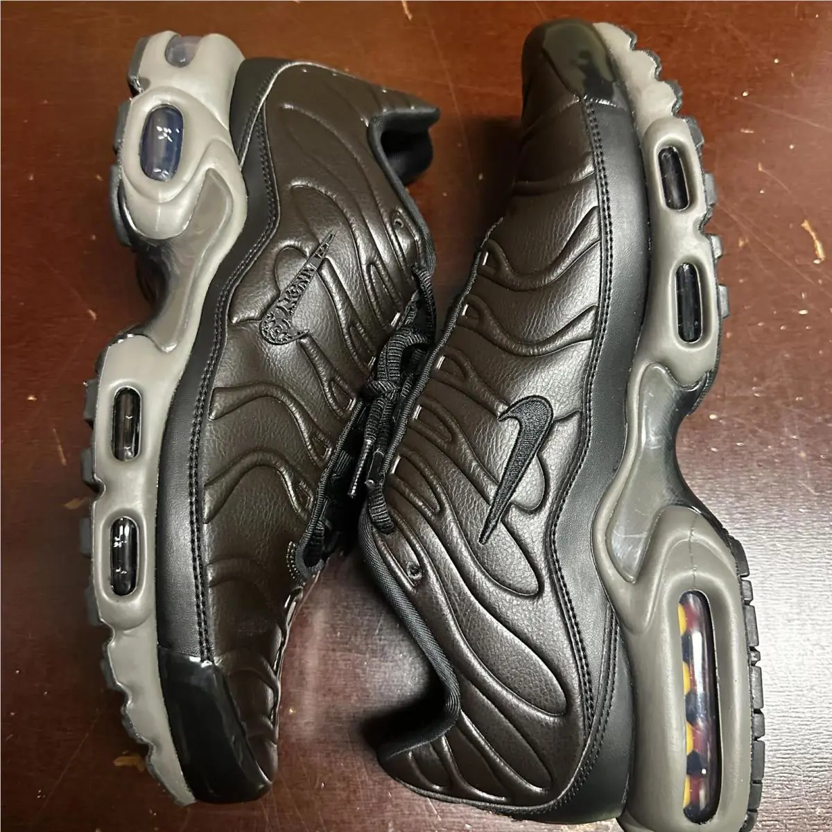 Nike shoes - Brown 3