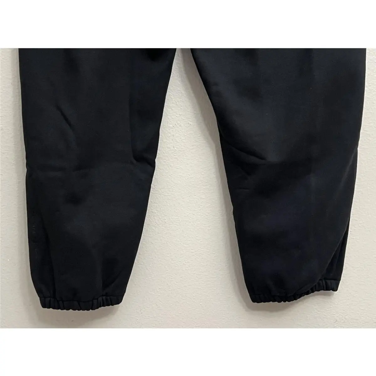 Nike clothing - Nike ACG Lungs Therma-Fit Repel Tuff Fleece Pants - FV8650-010 - Black (UPC: 197597268453) 4