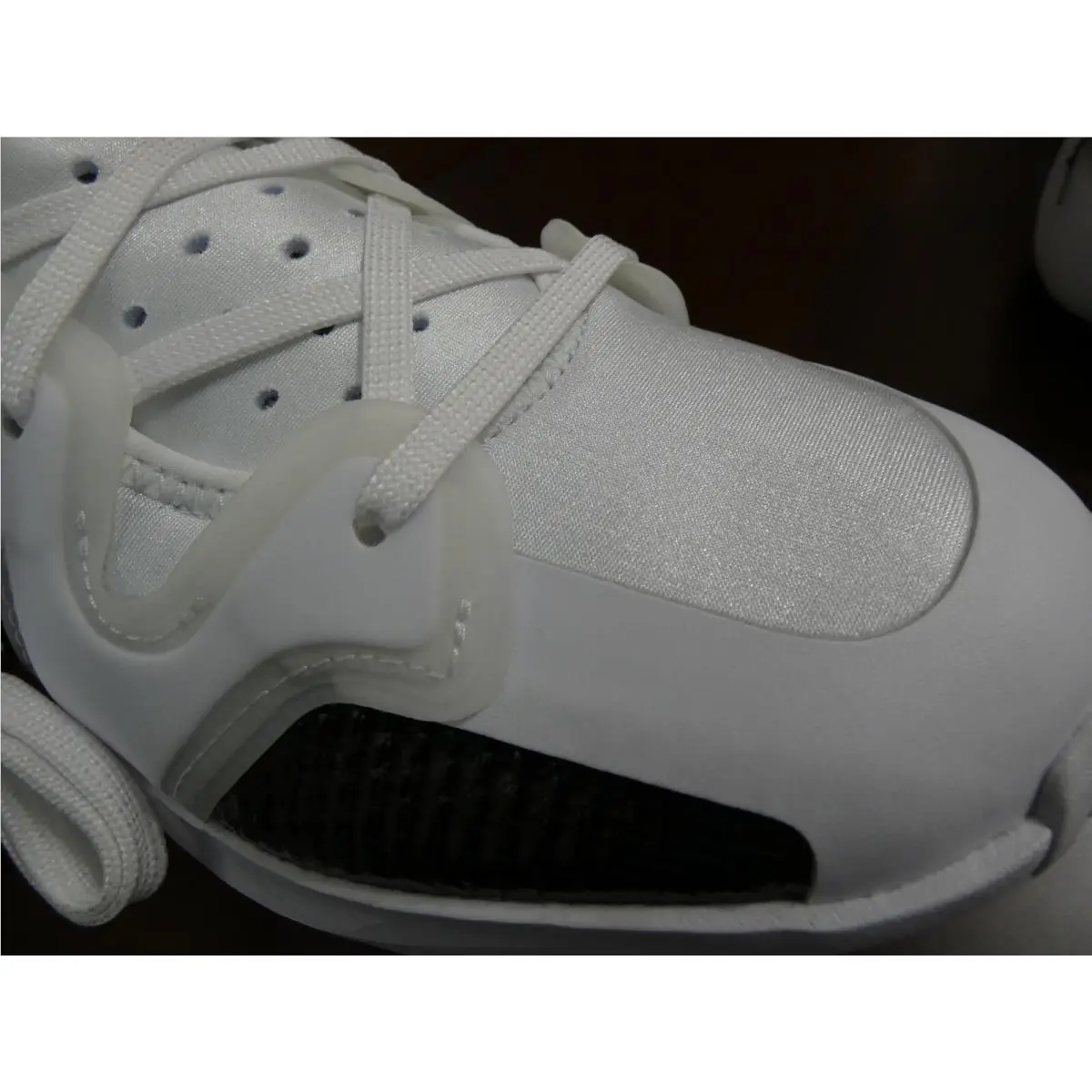 Nike shoes - Nike Shox BB4 - Shox - White 9