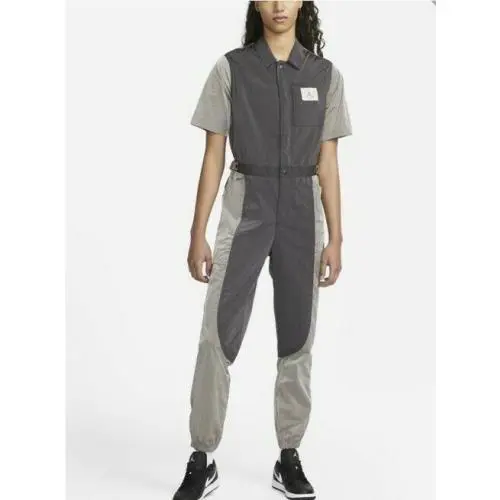 Nike clothing - Gray (UPC: 0195239804878) 0