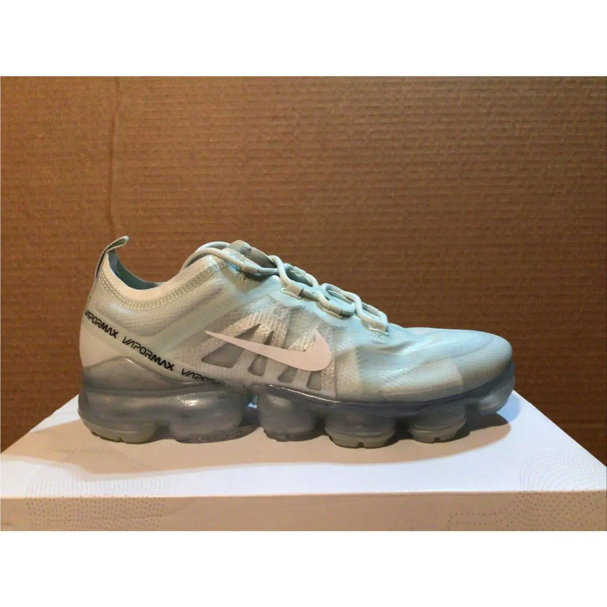 Nike Air Vapormax 2019 Barely Grey/white/black Size 8 mens/9.5 Womens