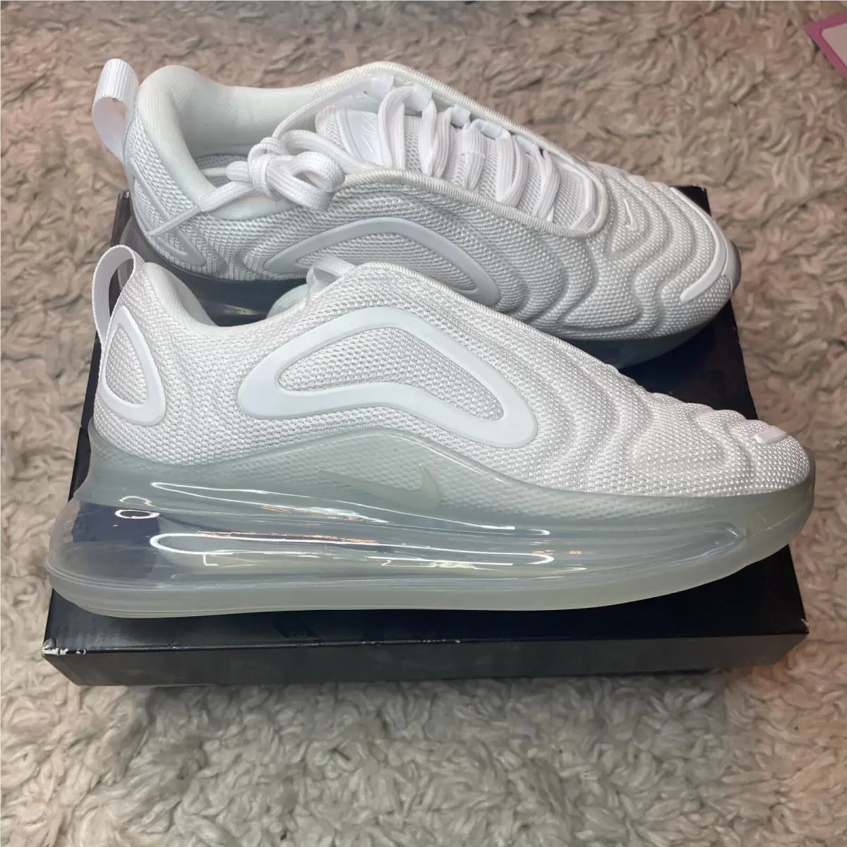 Air Max 720 Triple White Shoes GS Nike 2019 AQ3196-100 Youth Size 2.5Y