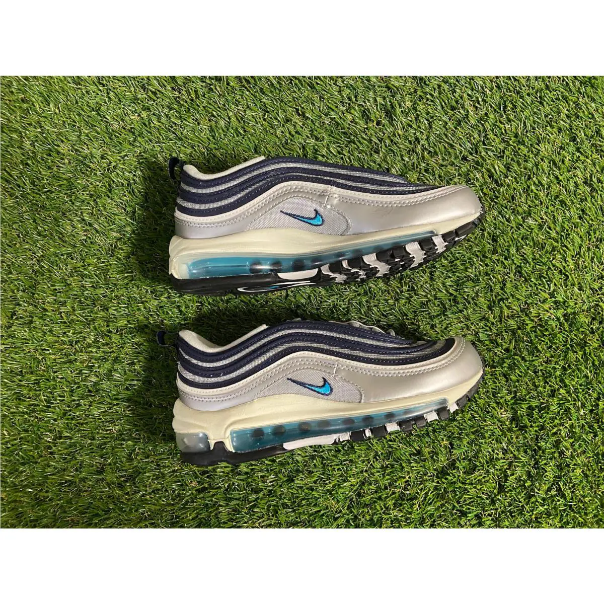 Nike shoes - Silver 9