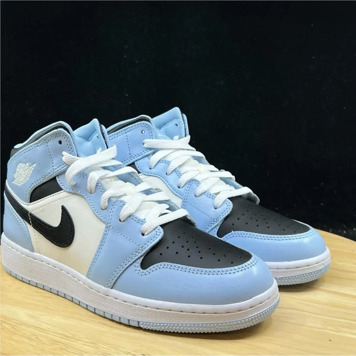 Nike shoes - Blue 2