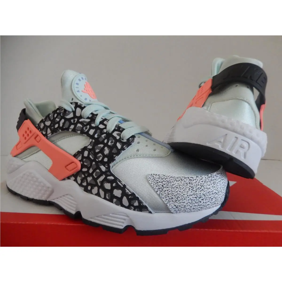 Nike shoes - Nike Air Huarache Run - Air Huarache Run - 683818-005 - Pure Platinum (UPC: 091202913496) 0