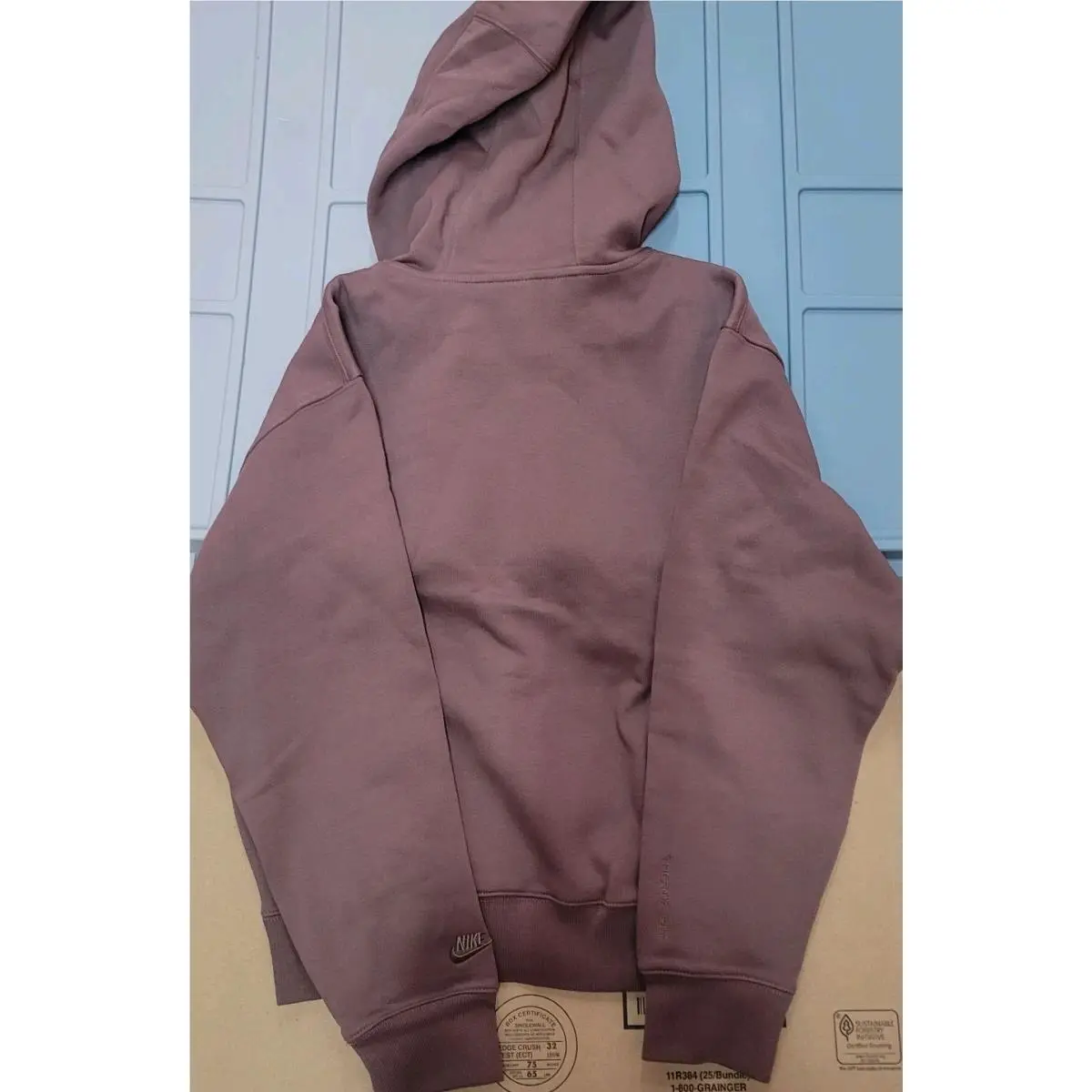 Nike clothing - Plum Eclipse (UPC: 196969127213) 0
