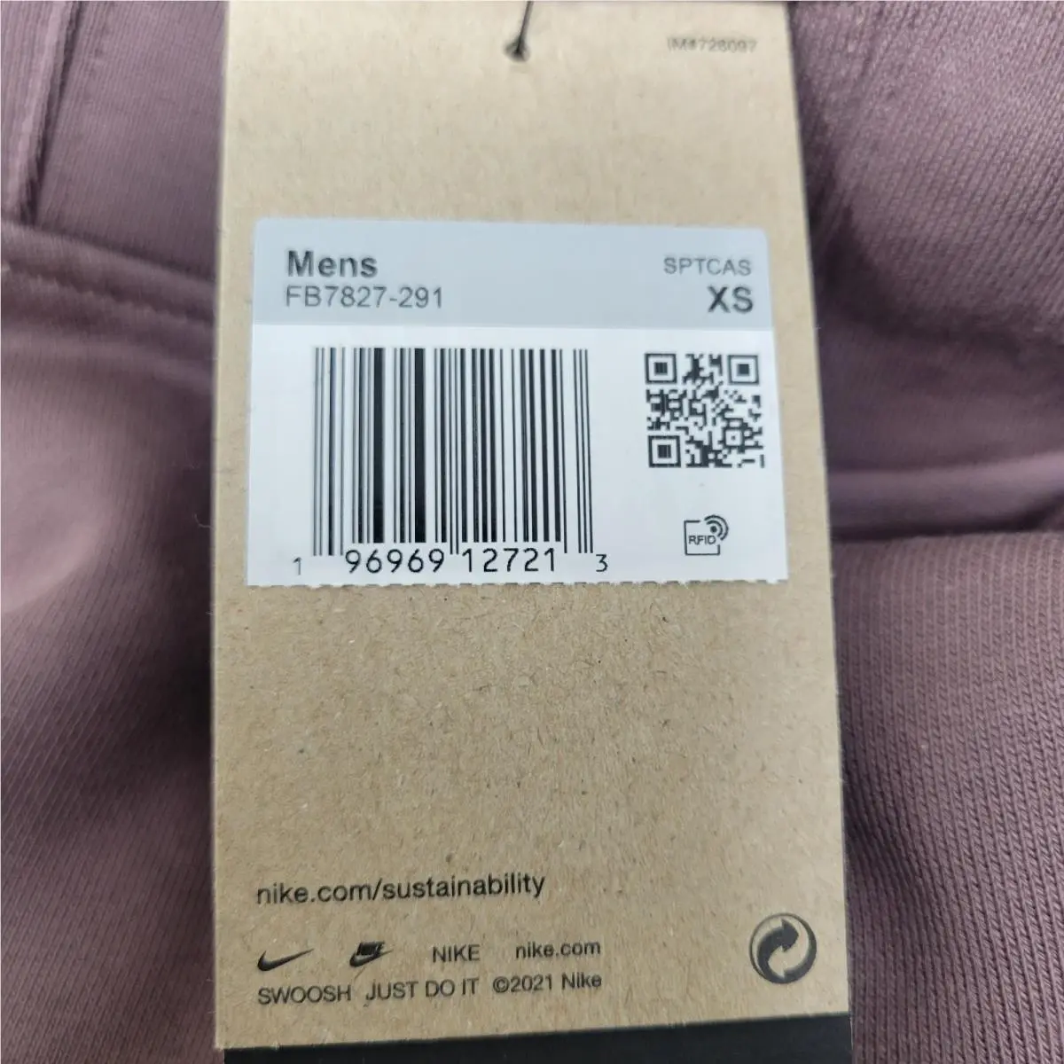 Nike clothing - Plum Eclipse (UPC: 196969127213) 3