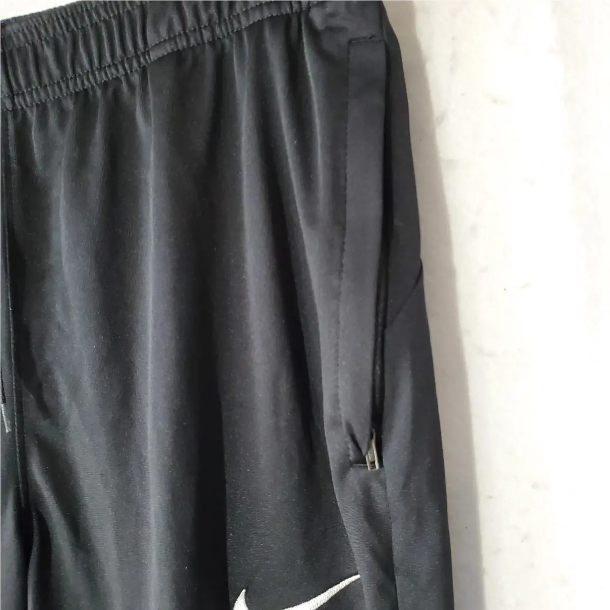 Nike clothing - Black 4