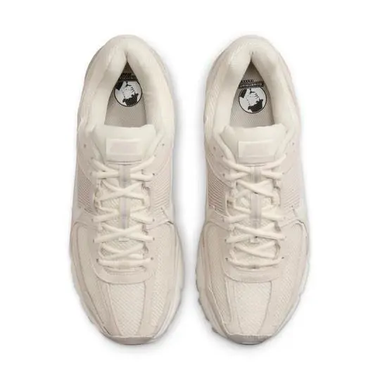 Nike shoes - Nike Air Zoom Vomero 5 - HF1553-100 - Beige 1