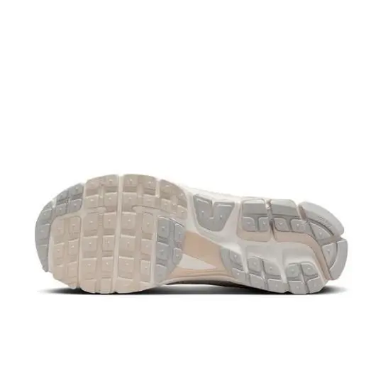 Nike shoes - Nike Air Zoom Vomero 5 - HF1553-100 - Beige 3