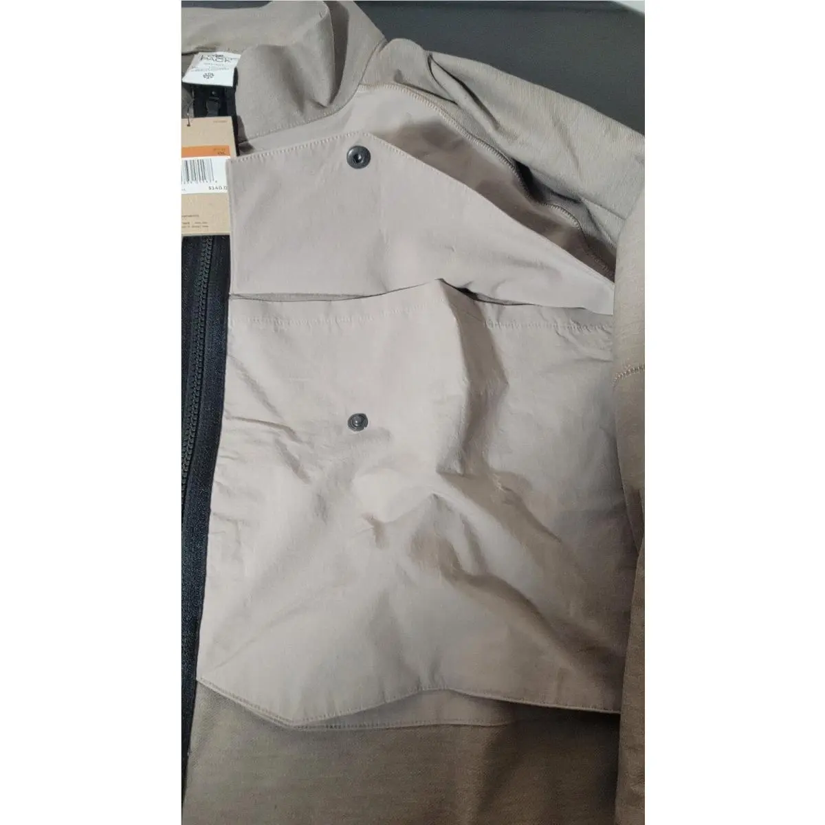 Nike clothing - DD6594-087 - DD6594-087 - Ivory (UPC: 195239055355) 0