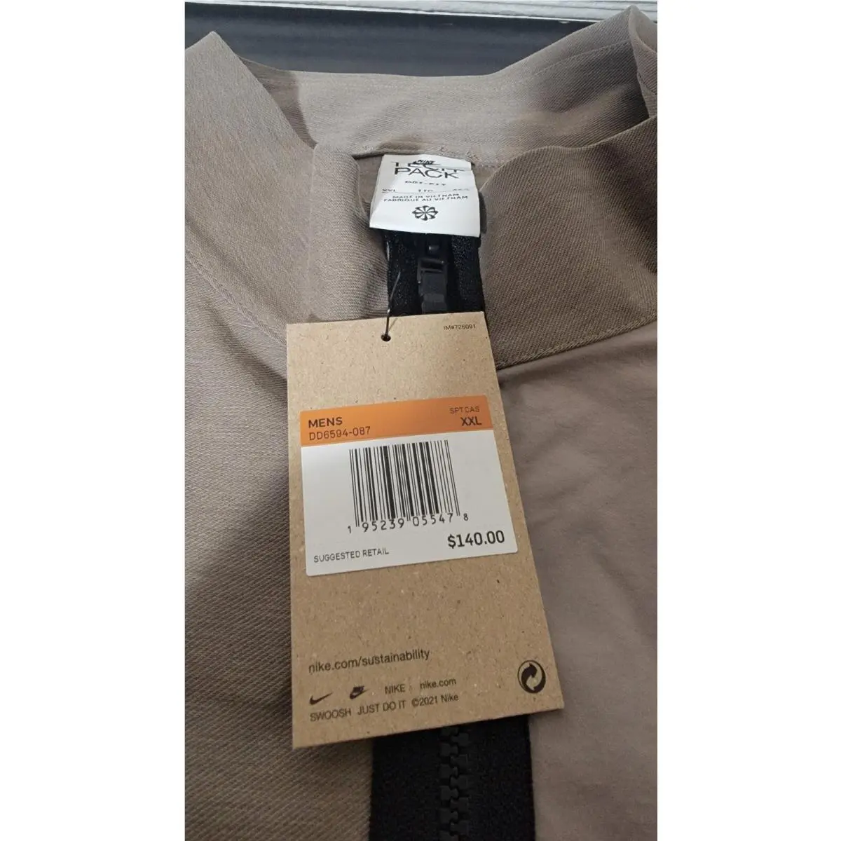 Nike clothing - DD6594-087 - DD6594-087 - Ivory (UPC: 195239055355) 1