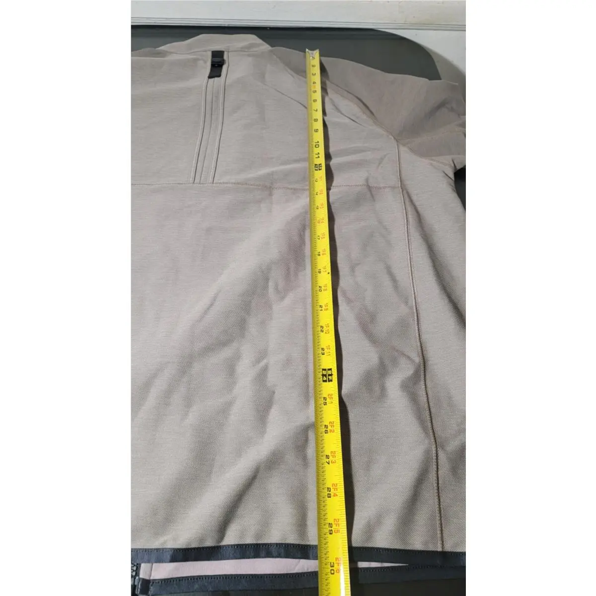 Nike clothing - DD6594-087 - DD6594-087 - Ivory (UPC: 195239055355) 4