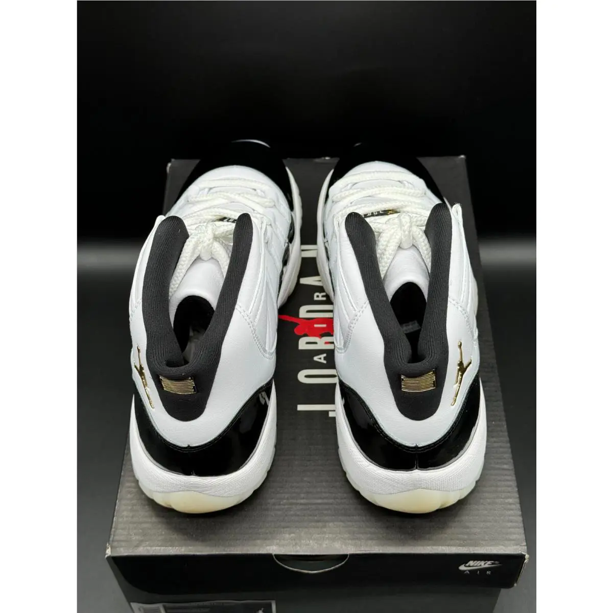 Nike shoes - Air Jordan 11 - Air - White 7