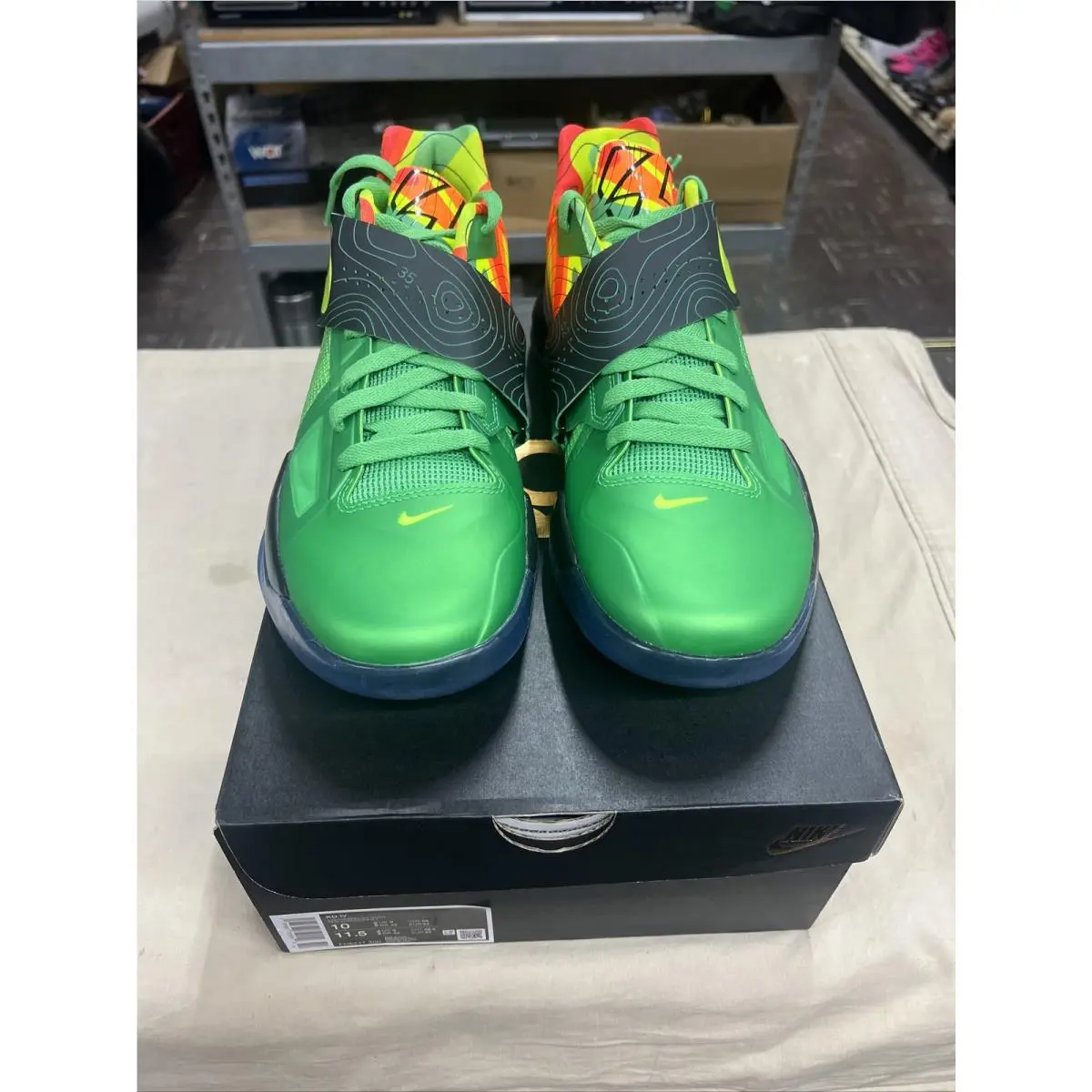 Men`s Size 10 - Nike KD 4 Retro Weatherman 2024 FN6247-300