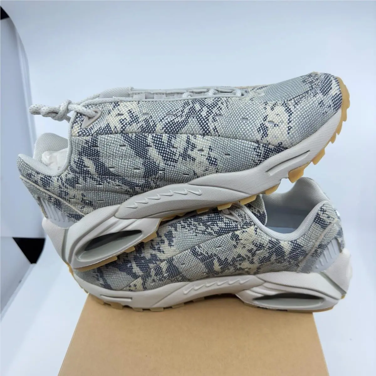 Nike shoes - Gray 1