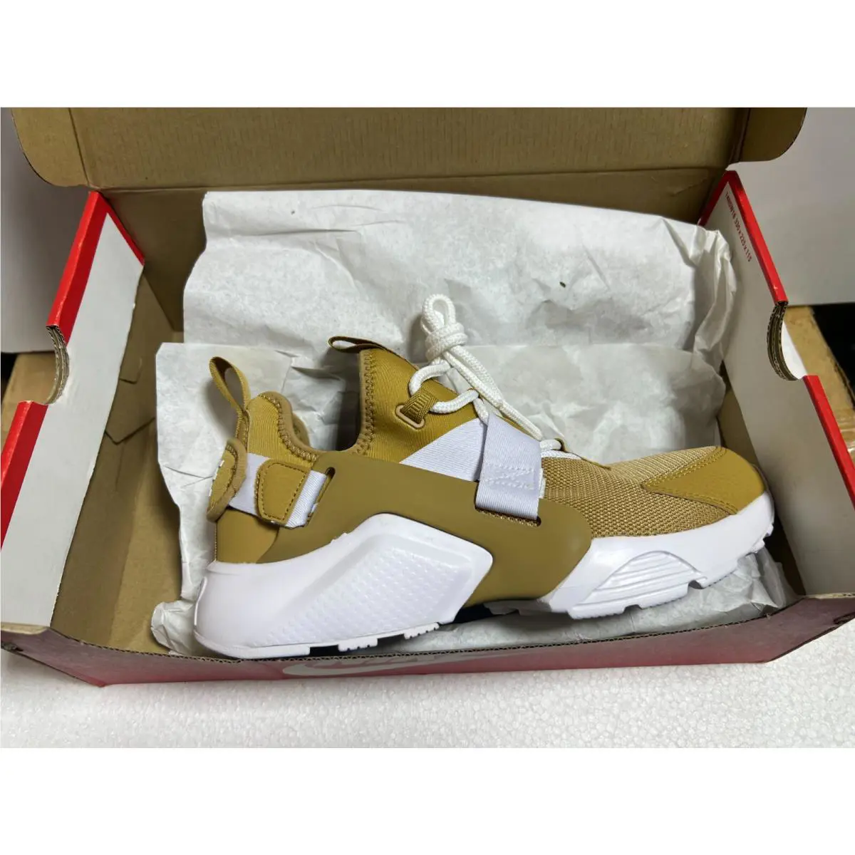 Nike shoes - Multicolor (UPC: 888411545422) 0