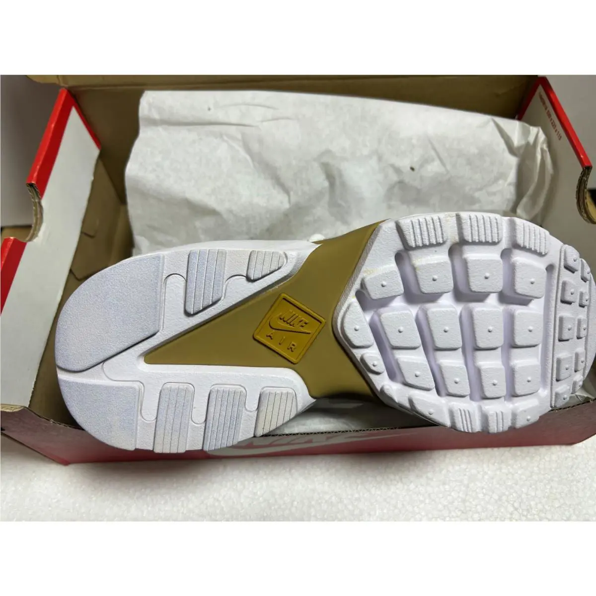 Nike shoes - Multicolor (UPC: 888411545422) 3