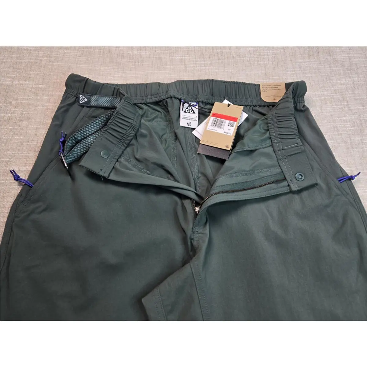 Nike clothing - Nike ACG Hike Pants - ACG Hike Pants - FN2450-338 - Green White 9