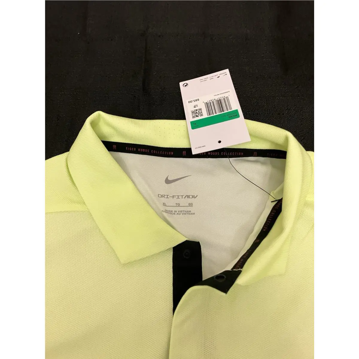 Nike clothing - Tiger Woods ADV Polo - Tiger Woods ADV Polo - Barely Volt Black 5