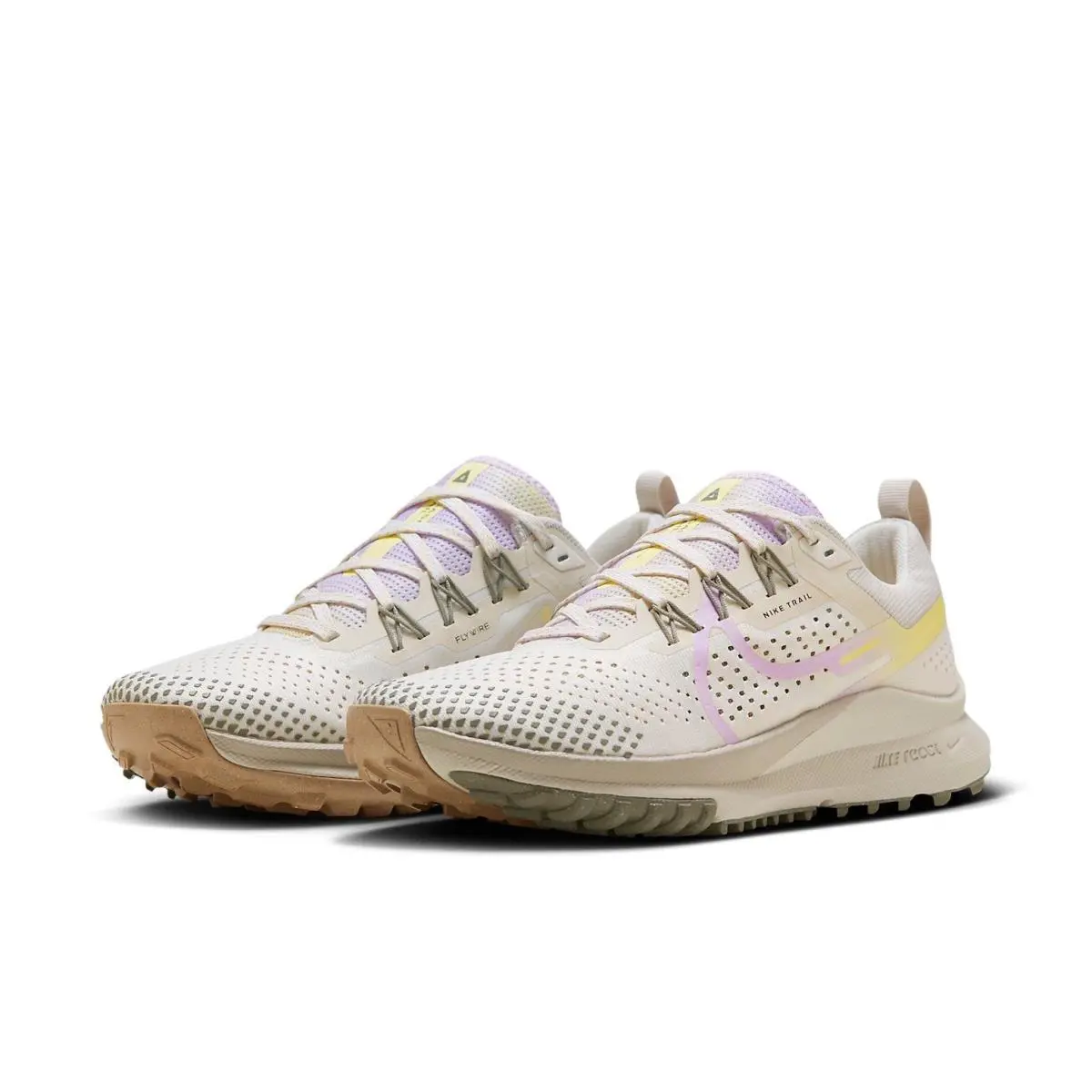Nike Pegasus Trail 4 `tan` Women`s FZ5060-095 W Size 8.5 - Beige