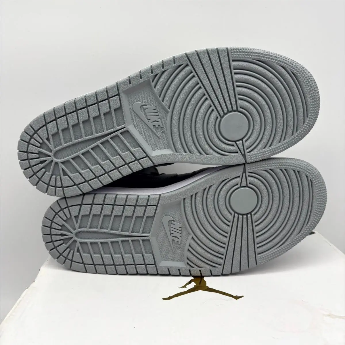 Nike shoes - Nike Air Jordan 1 Mid BQ6472-007 - BQ6472-007 - Black (UPC: 195866340435) 3